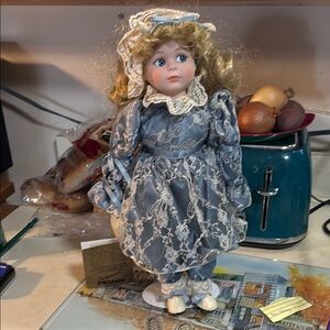 Amanda Mann porcelain doll brand new with tags items flawless make an offer!